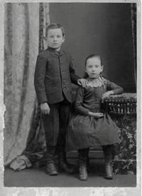 AB and Mona